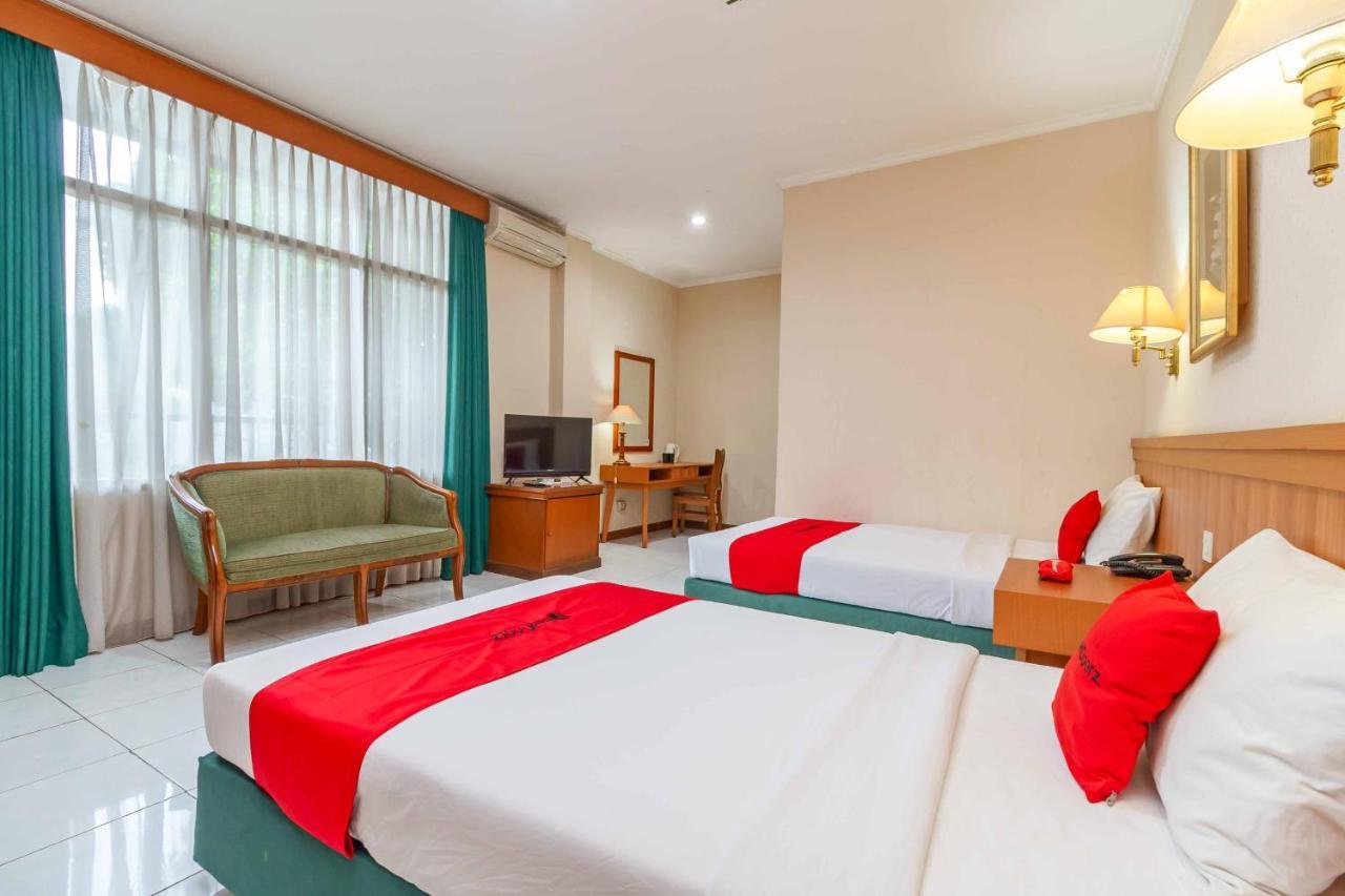 Reddoorz Plus Near Kemang Raya Cakarta Dış mekan fotoğraf