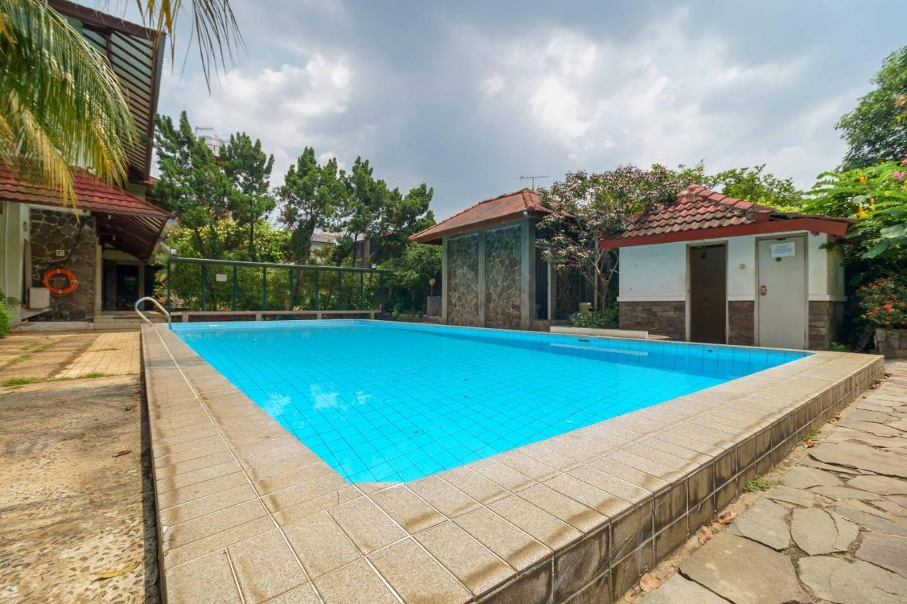Reddoorz Plus Near Kemang Raya Cakarta Dış mekan fotoğraf
