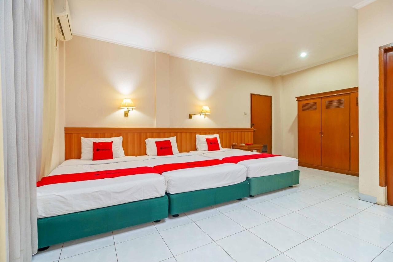 Reddoorz Plus Near Kemang Raya Cakarta Dış mekan fotoğraf