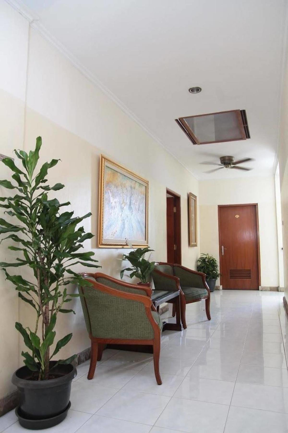 Reddoorz Plus Near Kemang Raya Cakarta Dış mekan fotoğraf